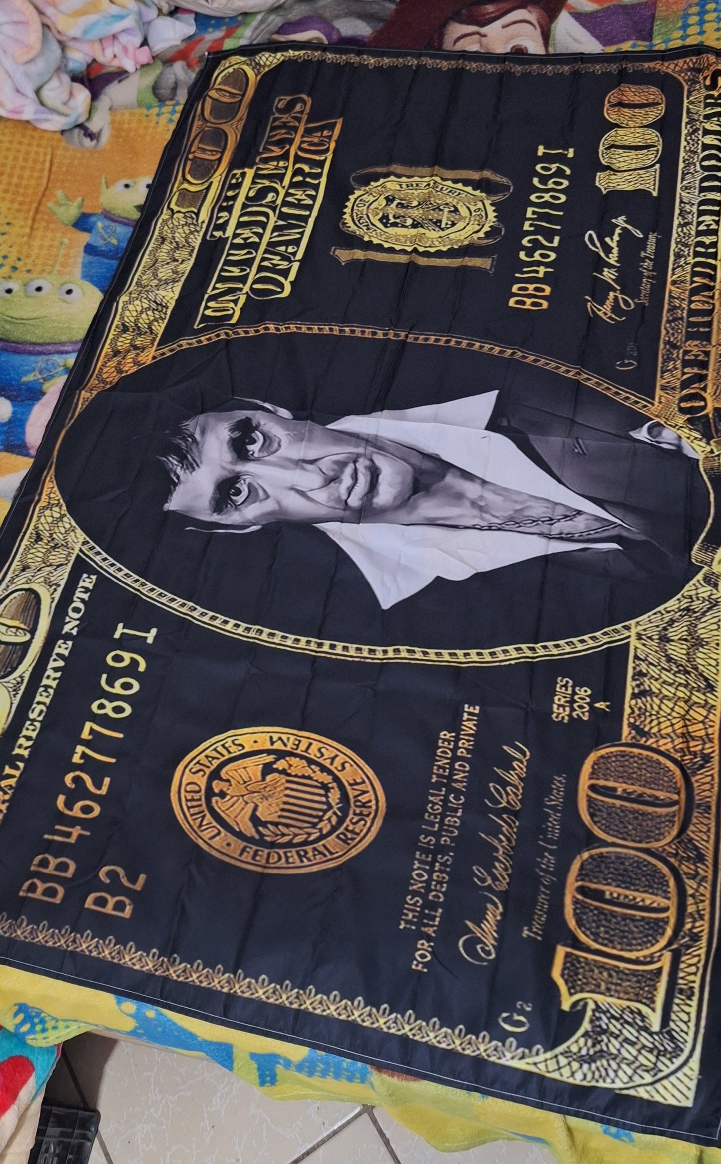 SCARFACE LIENZO DE PARED DÓLAR DORADO Y NEGRO 100x150 CM